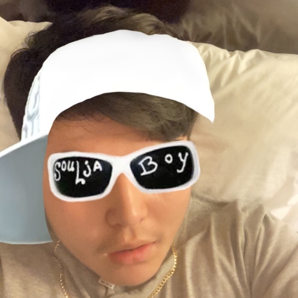 Meet your Posher, Javier - Picture 1 of 1